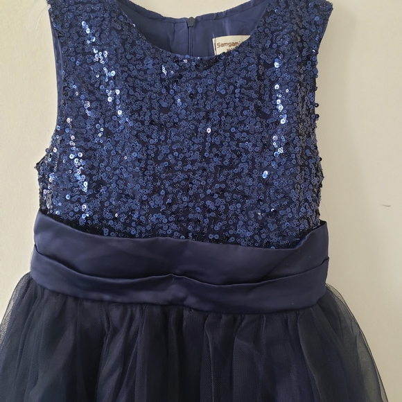 Girls Fancy Dress - Picture 2 of 3